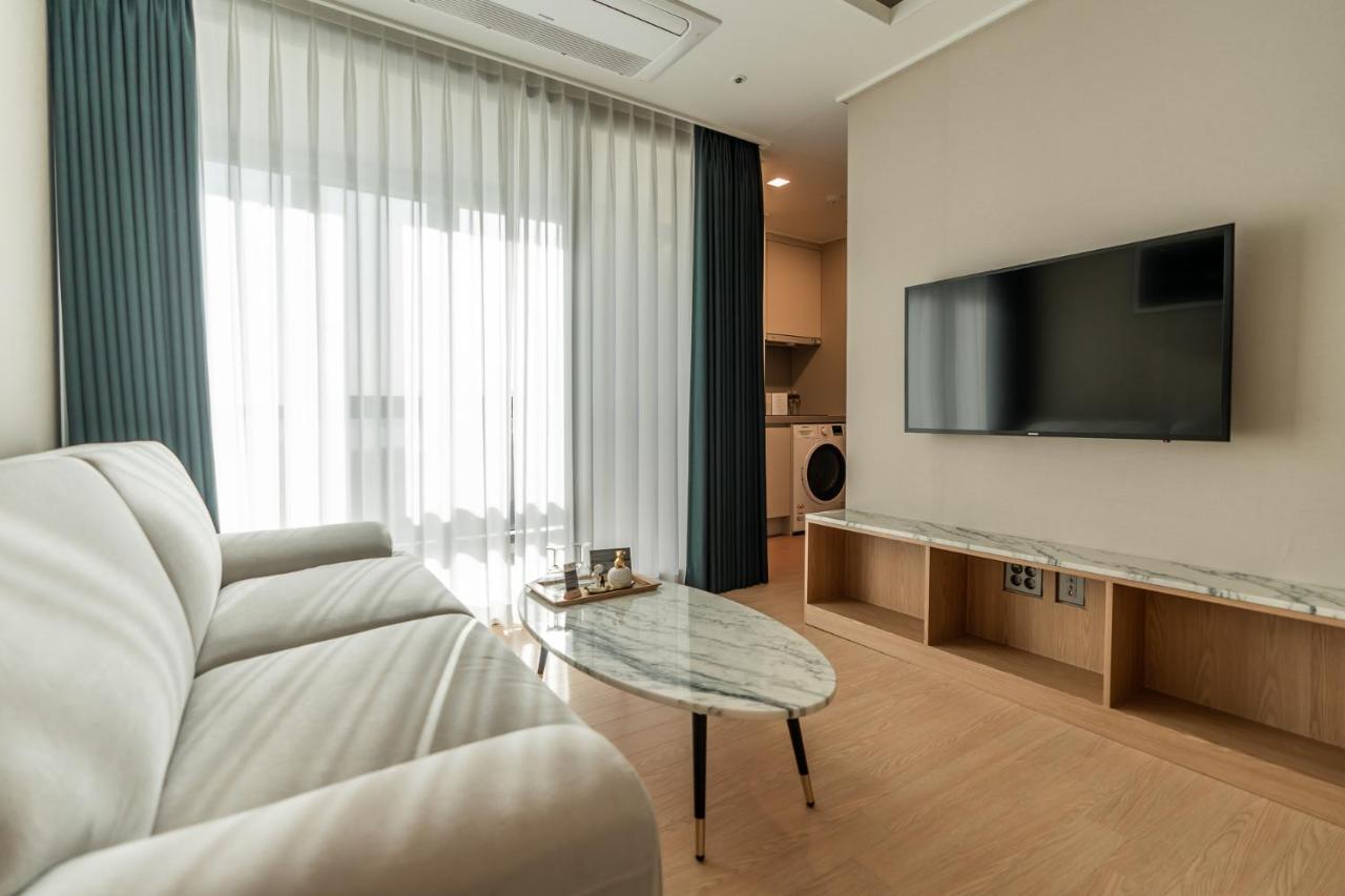 D Ov Haeundae Hotel Μπουσάν Εξωτερικό φωτογραφία